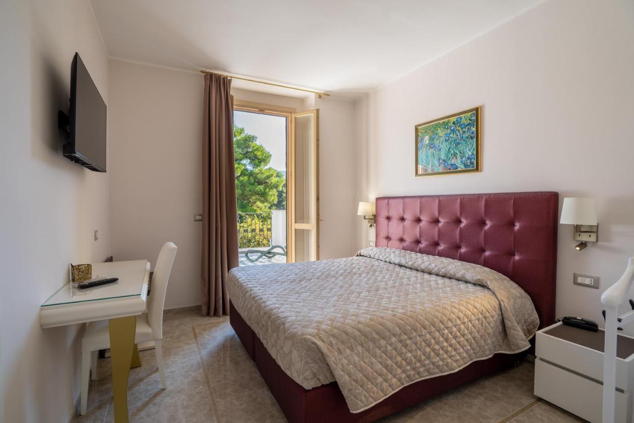 סן מנאיו Park Hotel Villa Maria מראה חיצוני תמונה